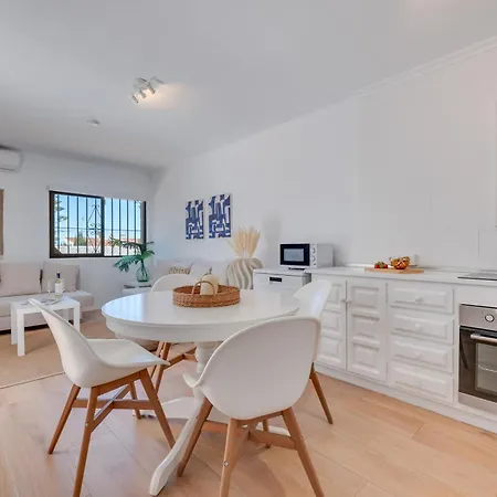 Apartment Cozy Renovated 3 Bdrm Beachside House W Bbq *